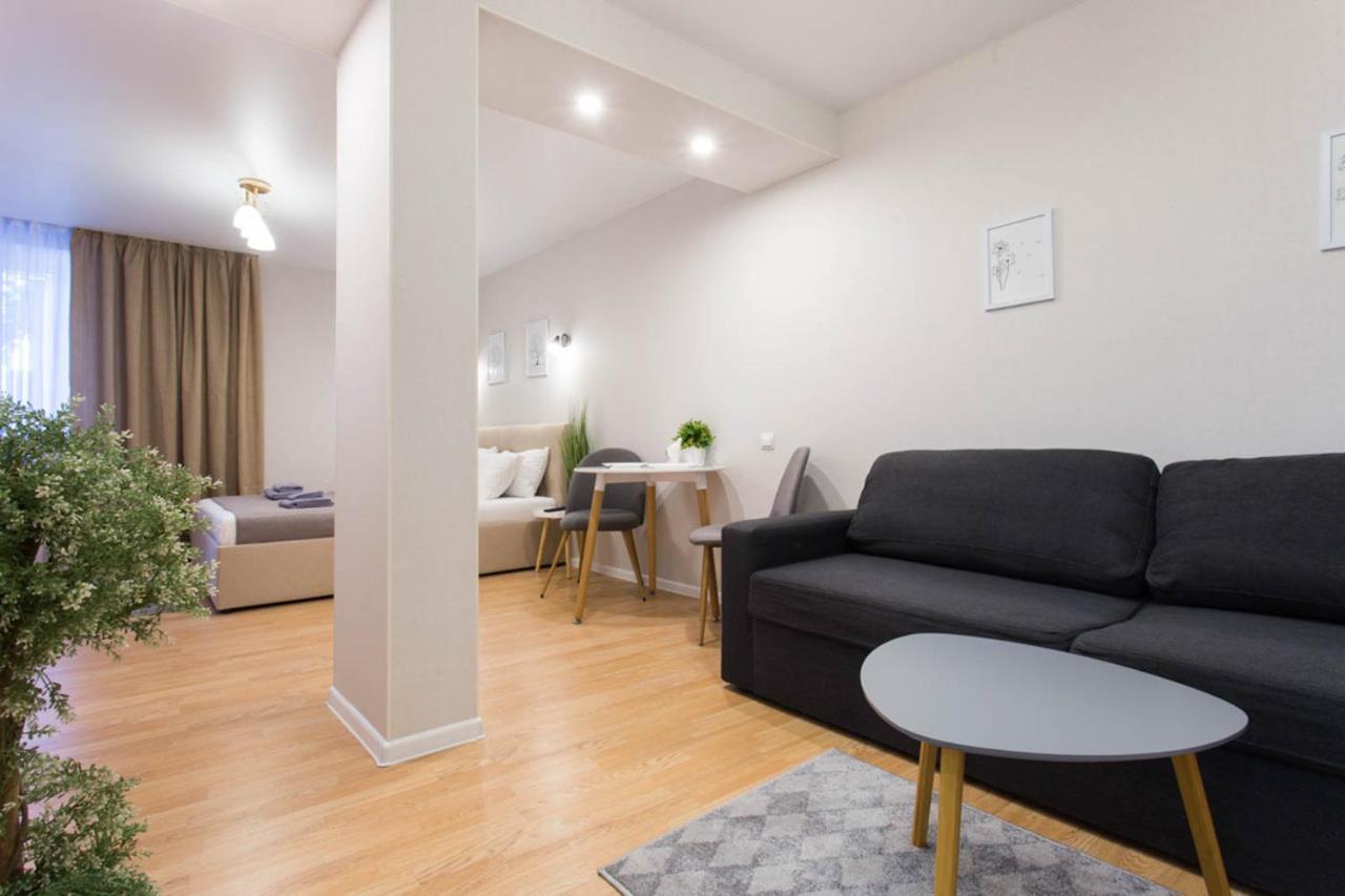 Apartment In The City Center - Gimnasiyna Naberezhna 24A-1 Kharkov Ngoại thất bức ảnh