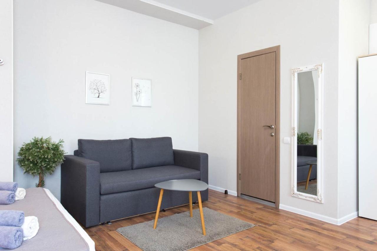 Apartment In The City Center - Gimnasiyna Naberezhna 24A-1 Kharkov Ngoại thất bức ảnh
