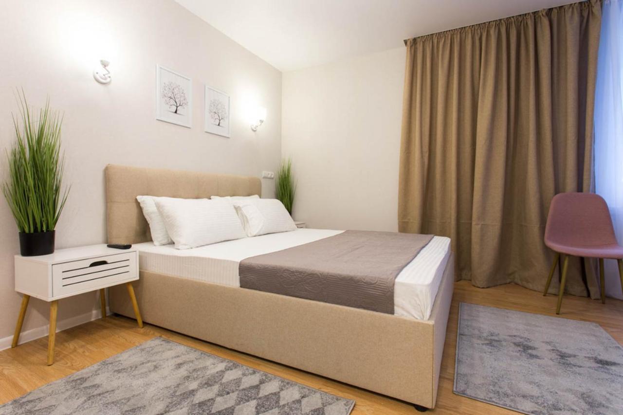 Apartment In The City Center - Gimnasiyna Naberezhna 24A-1 Kharkov Ngoại thất bức ảnh