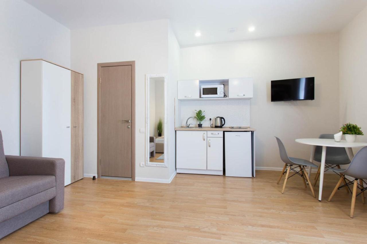 Apartment In The City Center - Gimnasiyna Naberezhna 24A-1 Kharkov Ngoại thất bức ảnh